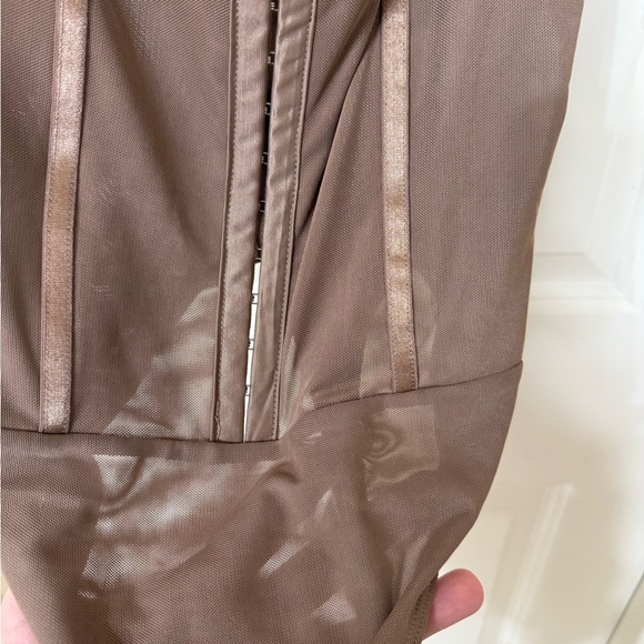 Free People beige snap closure bodysuit - Picture 6 of 7